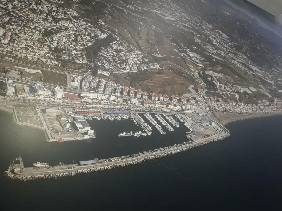Brisas Del Mar Villa Caleta De Velez Bagian luar foto